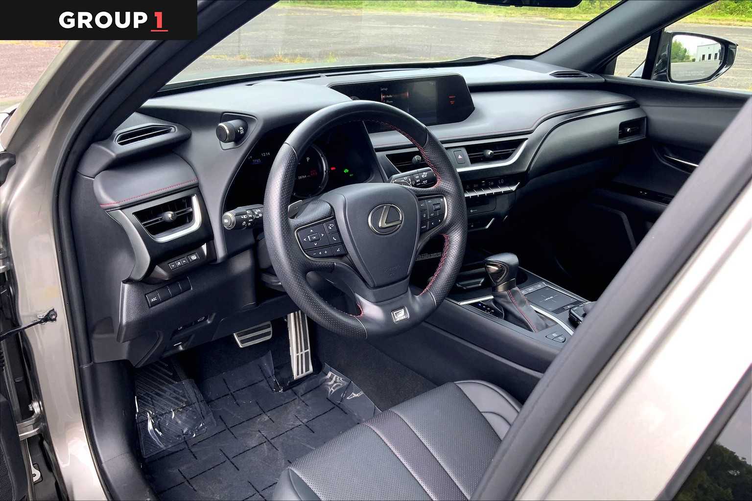 2022 Lexus UX 250h F SPORT photo 28