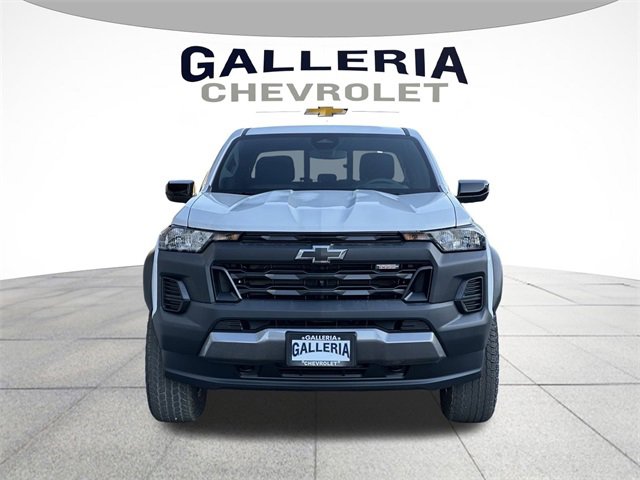 2026 Chevrolet Colorado Trail Boss photo 2