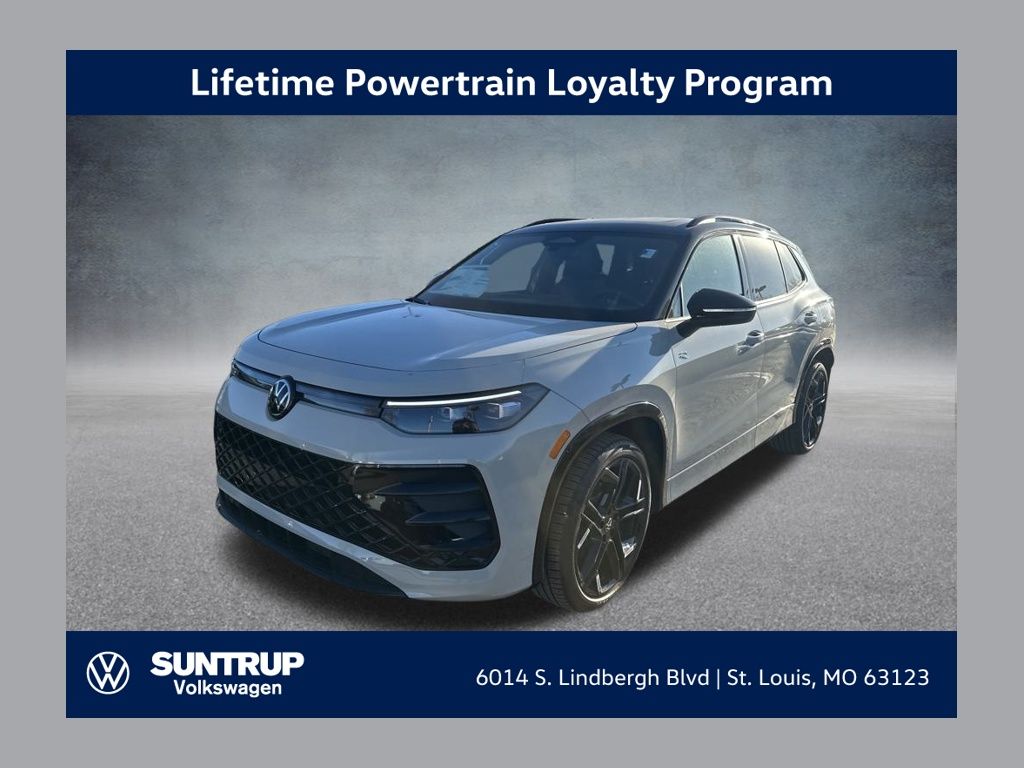 2026 Volkswagen Tiguan SE R-LINE BLACK's photo