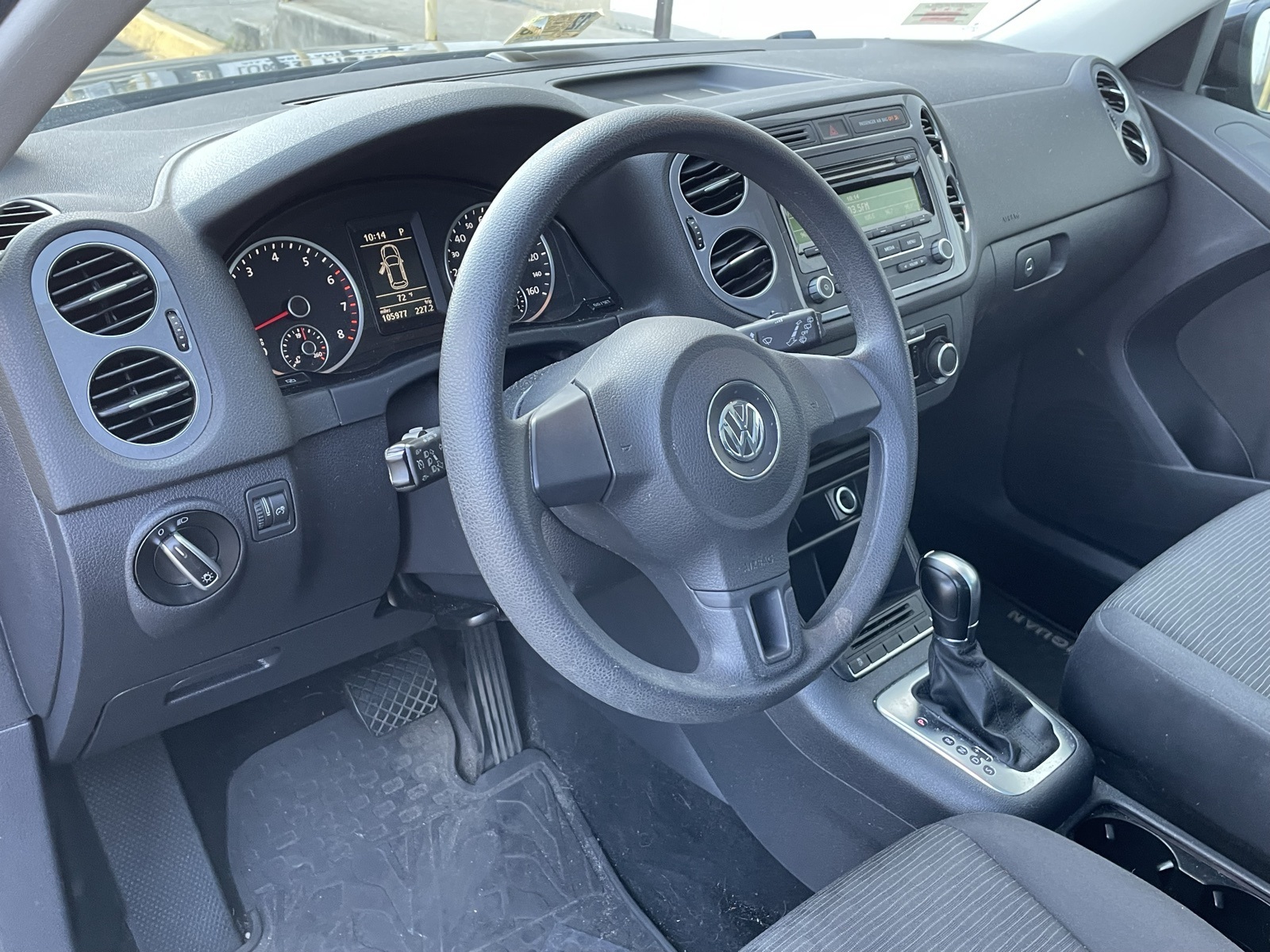 2012 Volkswagen Tiguan S photo 29