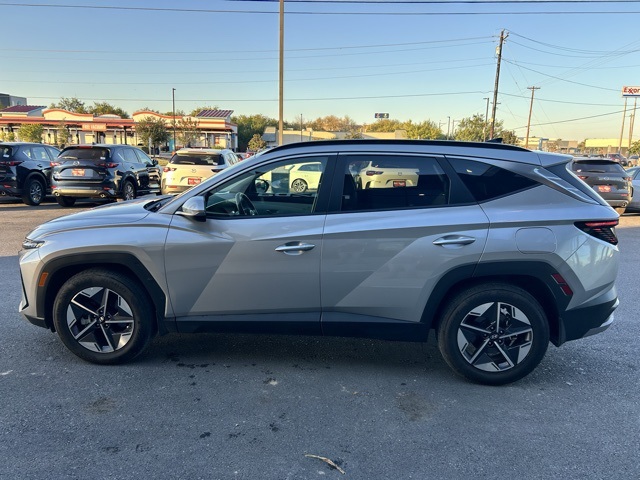 2025 Hyundai Tucson SEL Convenience photo 4