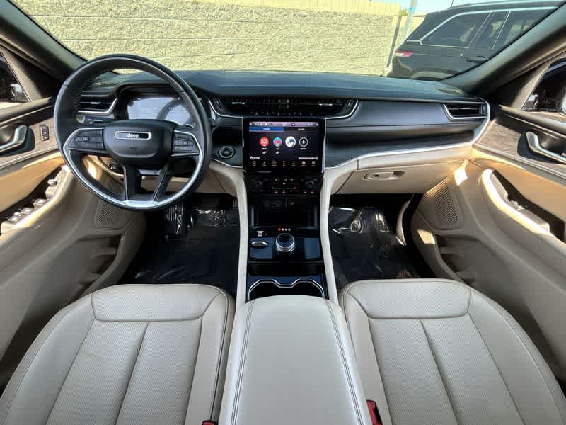 2023 Jeep Grand Cherokee Limited photo 13