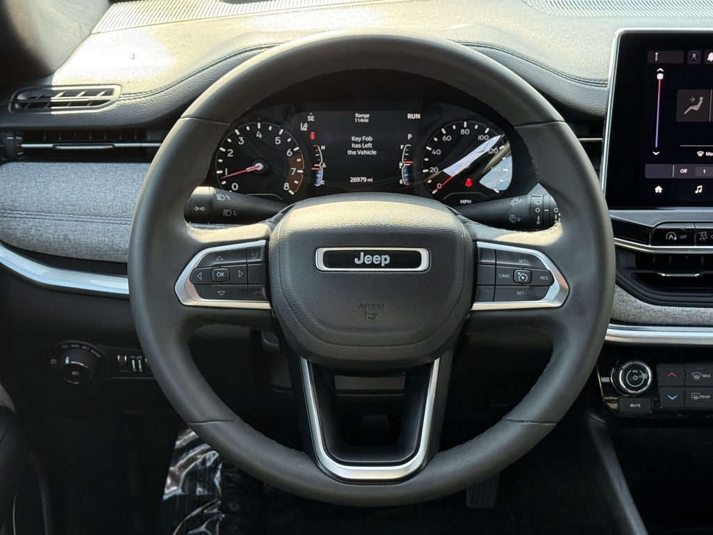 2024 Jeep Compass Latitude photo 19