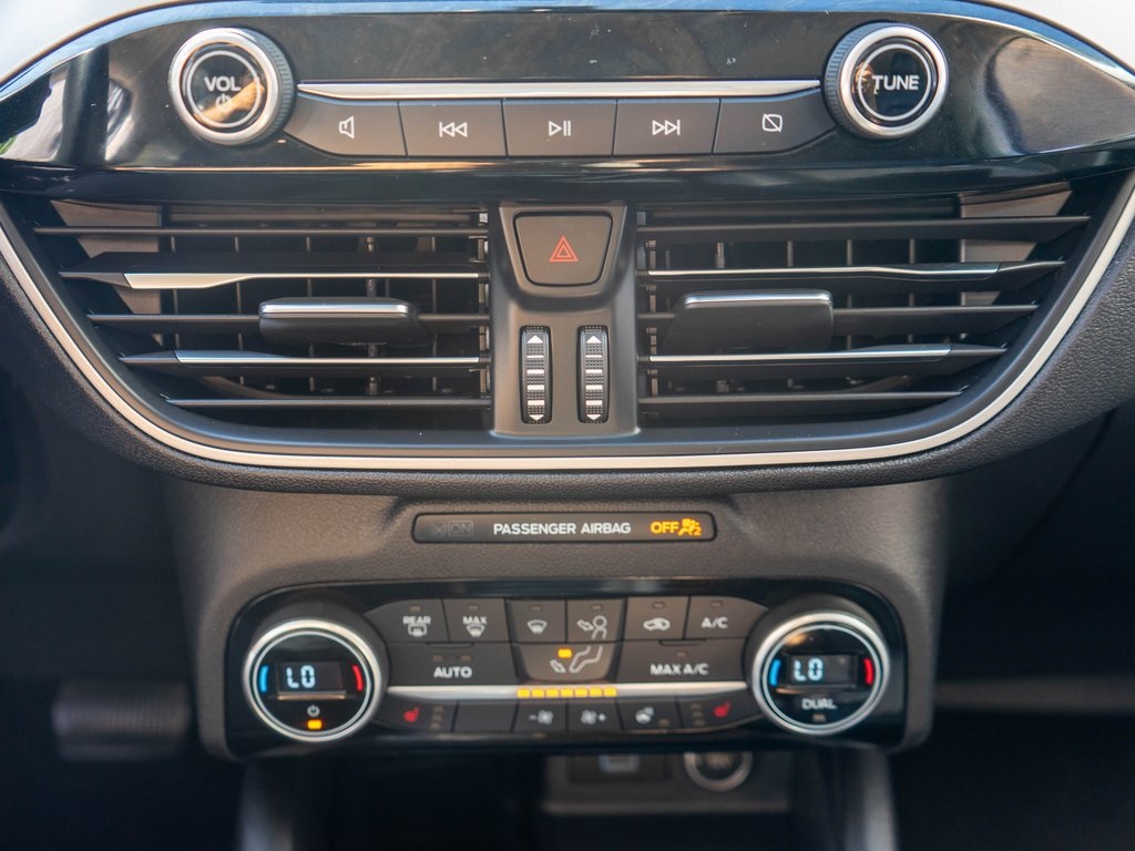 2021 Ford Escape SEL photo 21