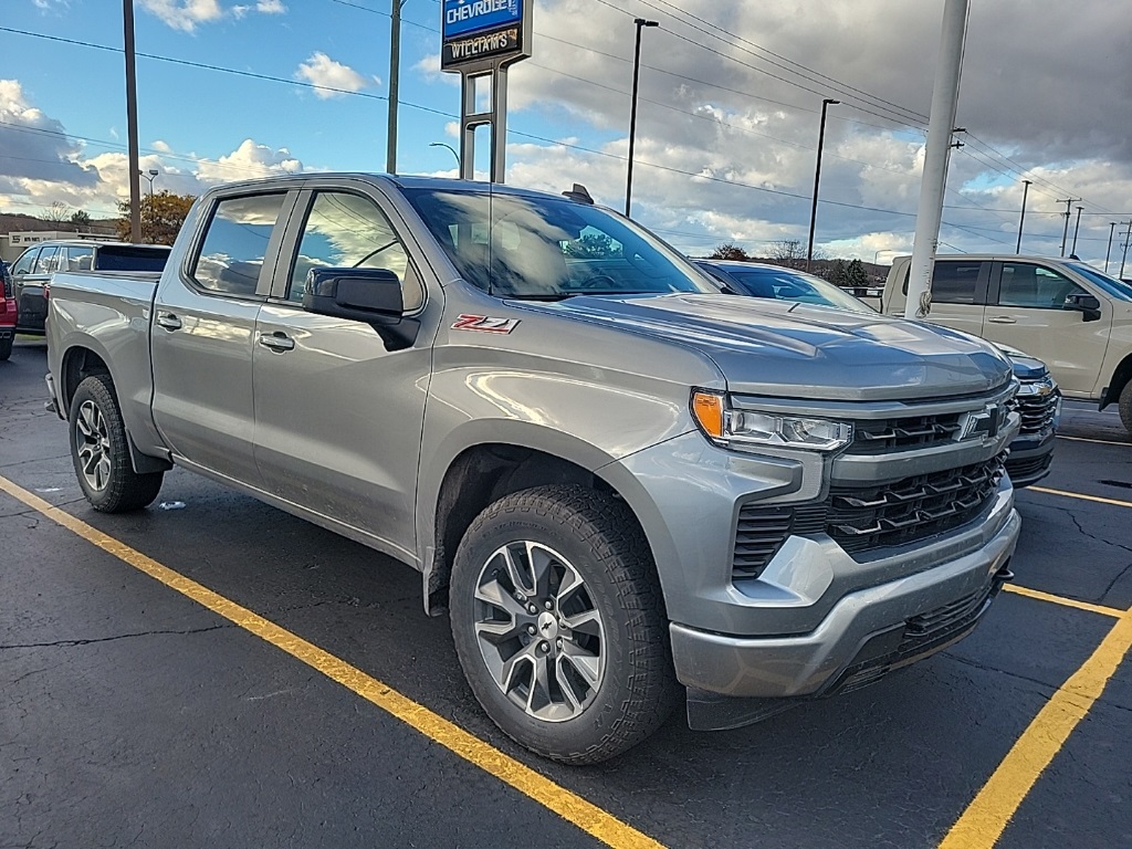 2024 Chevrolet Silverado 1500 RST photo 3