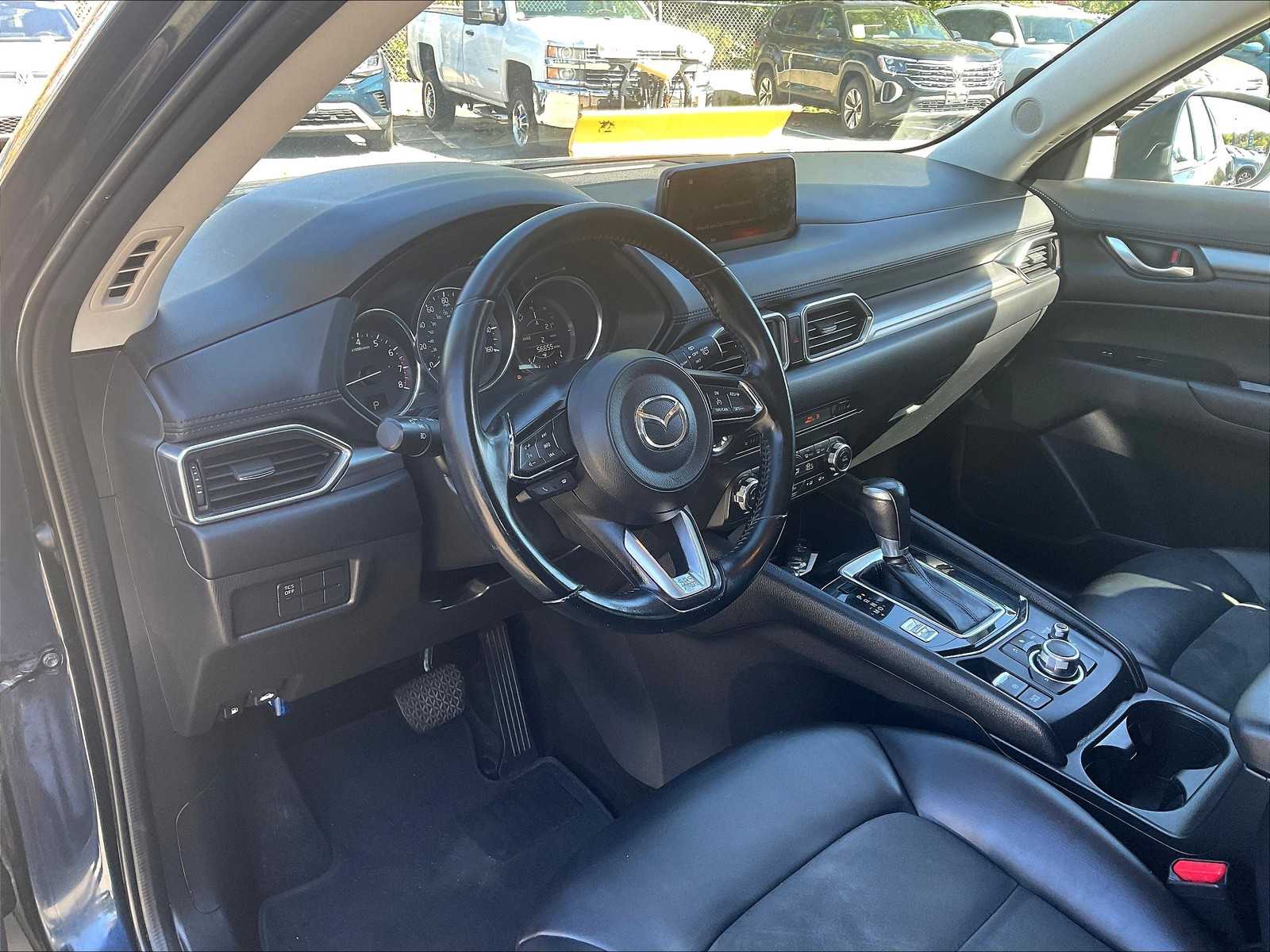2017 Mazda CX-5 Touring photo 8