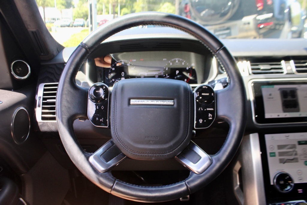 2021 Land Rover Range Rover Autobiography photo 13