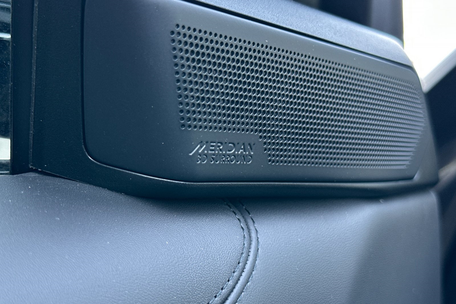 2025 Land Rover Range Rover SE photo 20