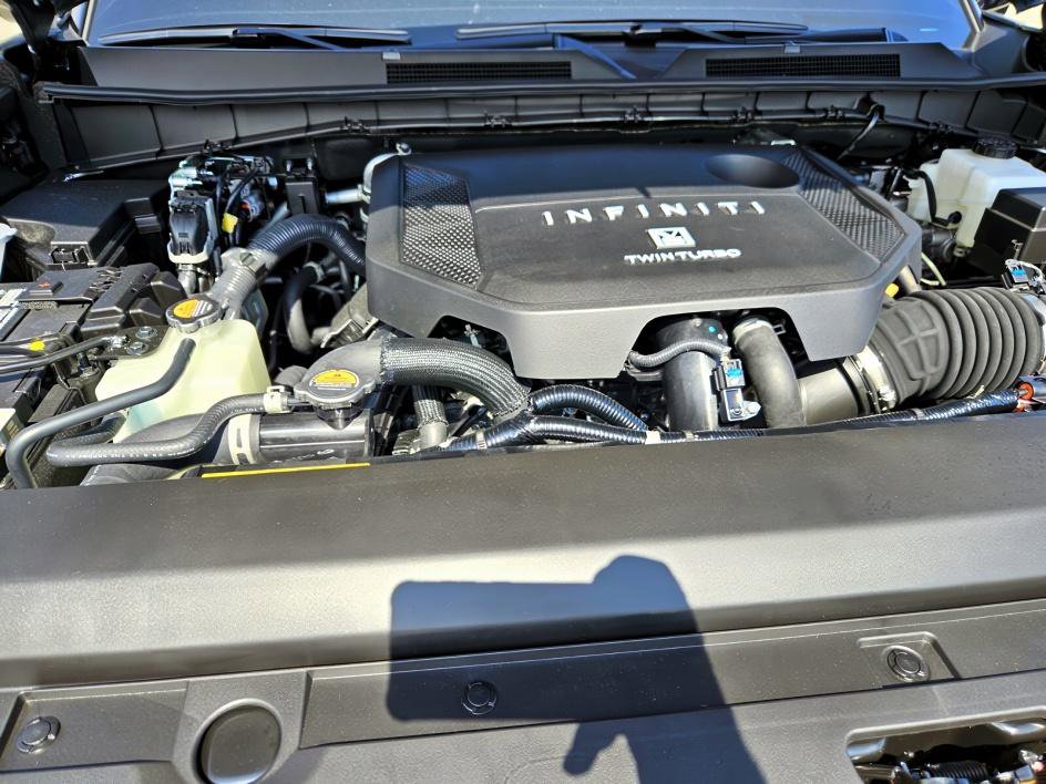 2026 Infiniti QX80 photo 15
