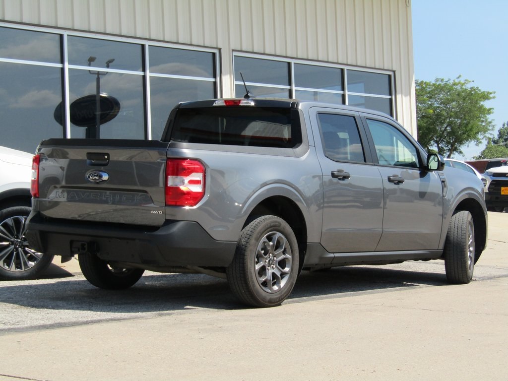 2024 Ford Maverick XLT photo 2