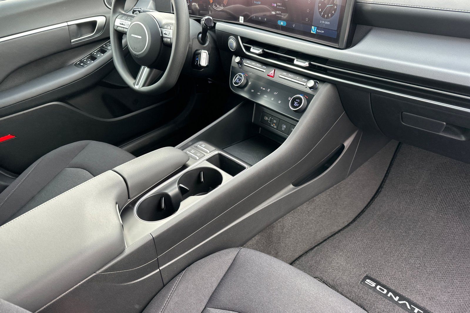 2025 Hyundai Sonata SEL photo 14