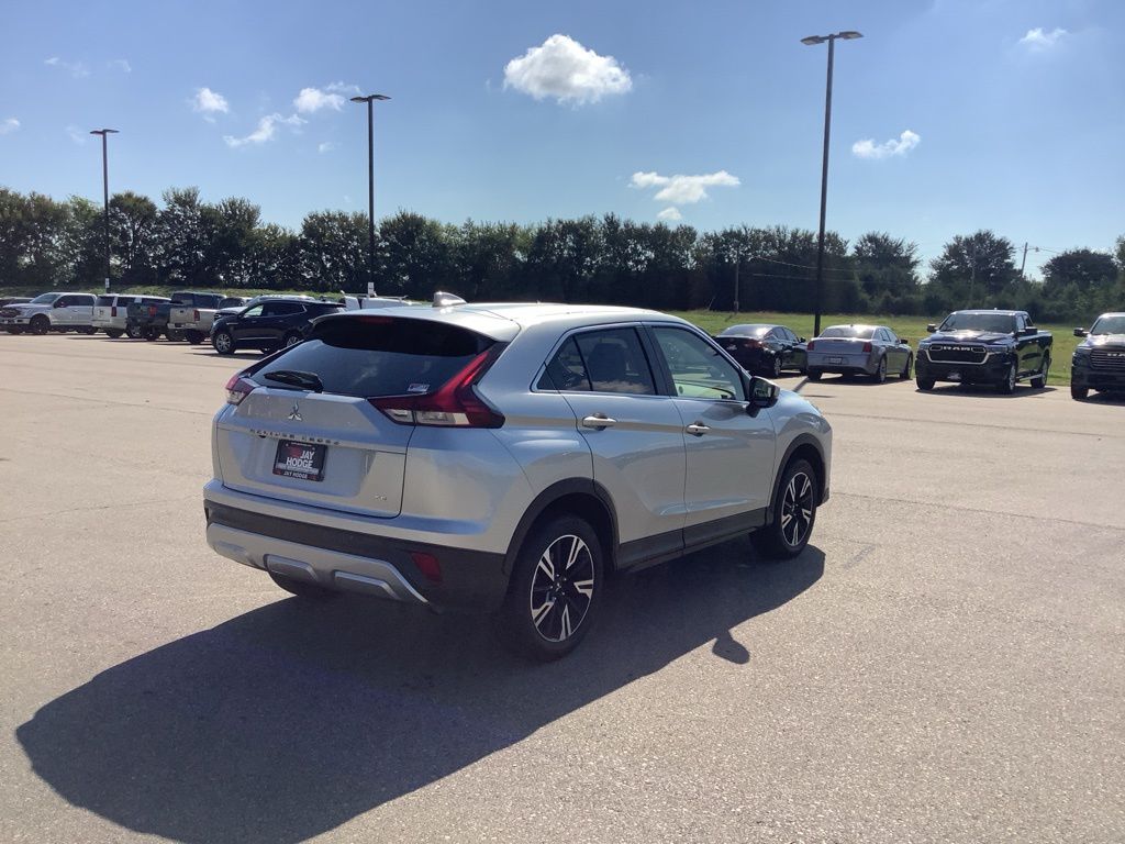 2024 Mitsubishi Eclipse Cross SEL photo 6