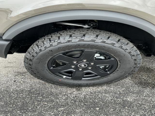 2025 Ford Bronco Outer Banks photo 9