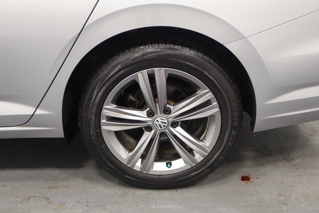 2019 Volkswagen Jetta 1.4T R-Line photo 23
