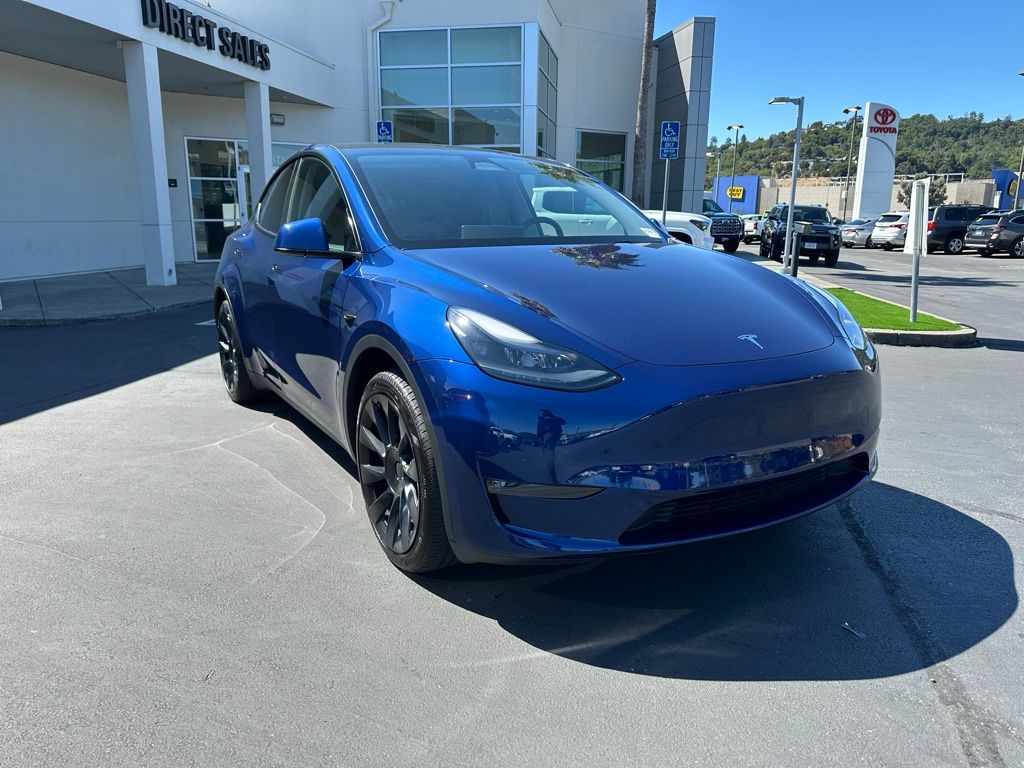 Used 2024 Tesla Model Y Long Range with VIN 7SAYGDEE2RF065508 for sale in Northfield, Minnesota