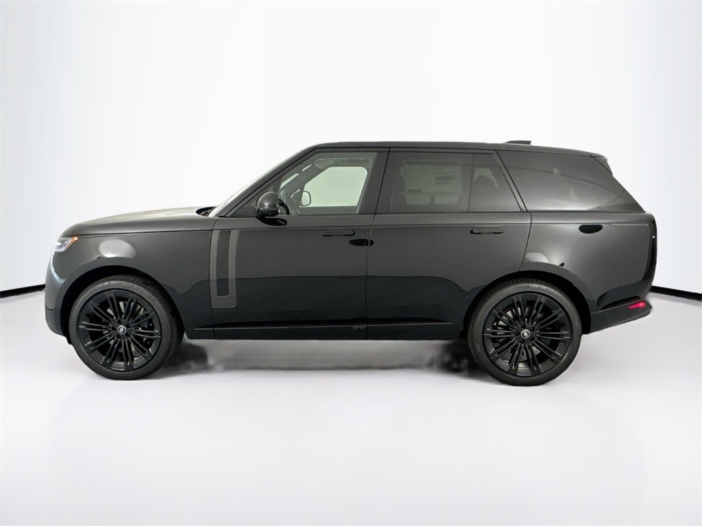 2025 Land Rover Range Rover SE photo 5