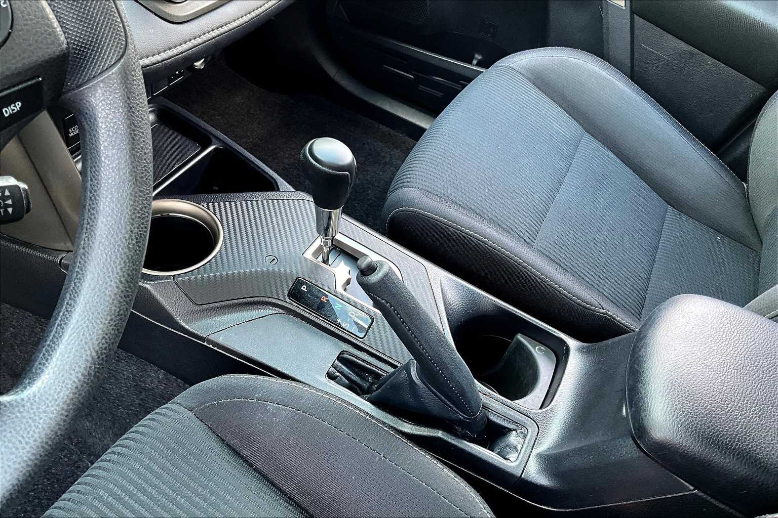 2014 Toyota RAV4 XLE photo 14