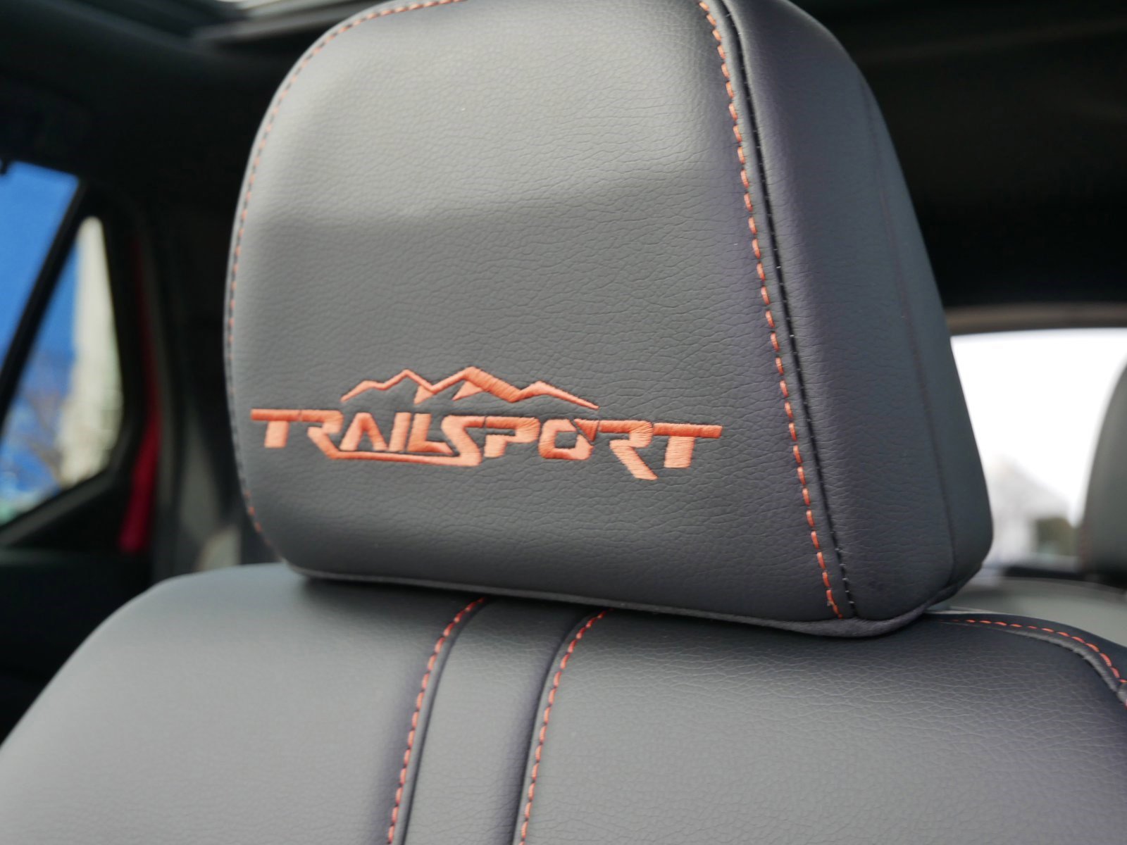 2025 Honda Pilot TrailSport photo 11