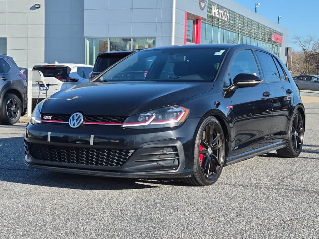 2019 Volkswagen Golf GTI Rabbit Edition's photo