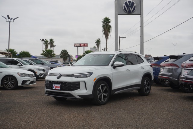 2026 Volkswagen Tiguan SE's photo