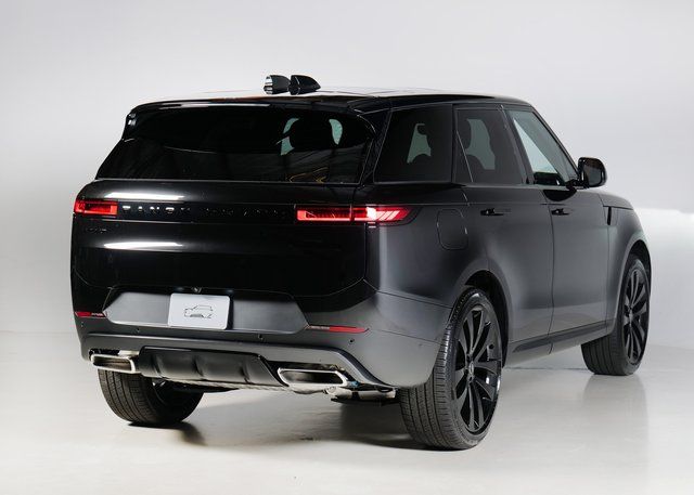 2025 Land Rover Range Rover Sport SE photo 2