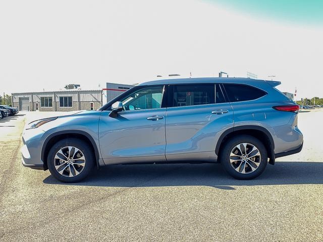 2022 Toyota Highlander XLE photo 8