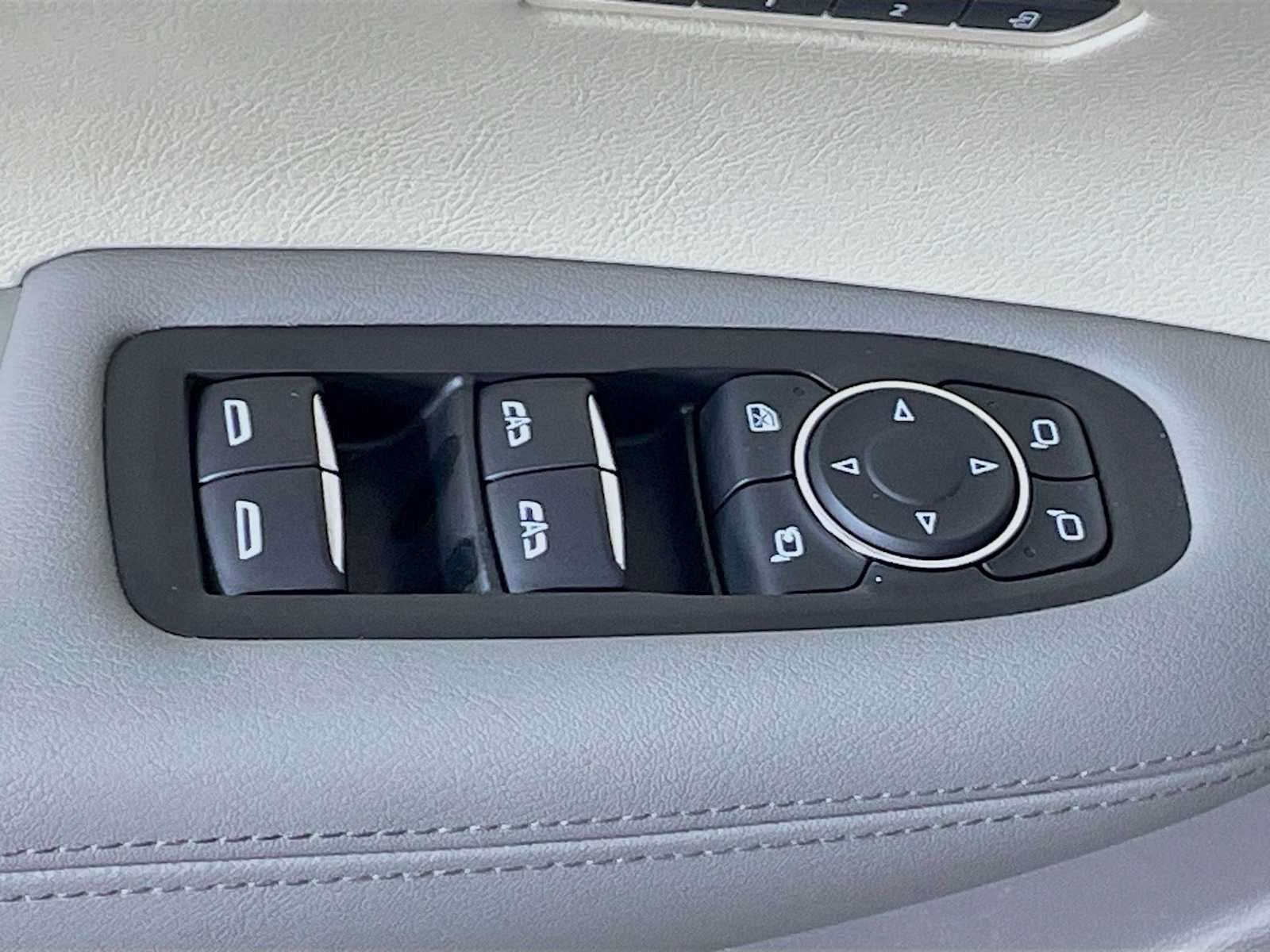 2022 Cadillac XT6 Premium Luxury photo 16