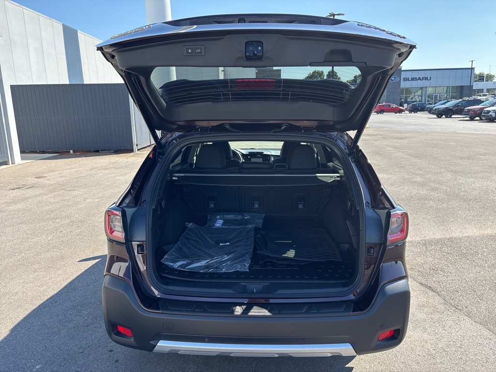 2025 Subaru Outback Limited XT photo 7