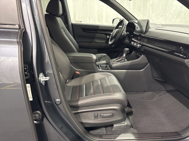 2026 Honda CR-V Hybrid Sport Touring photo 11