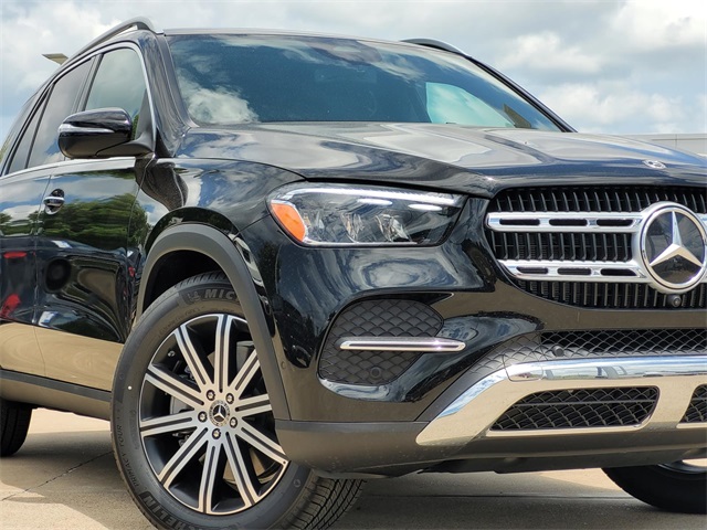 2025 Mercedes Benz GLE 450 4MATIC photo 4