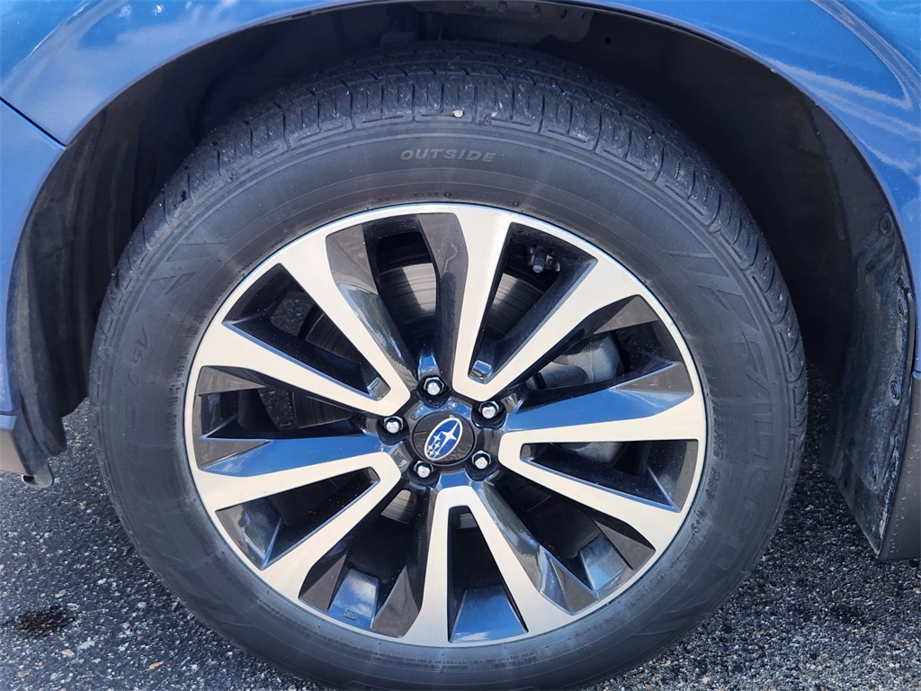 2017 Subaru Forester 2.0XT Premium photo 3
