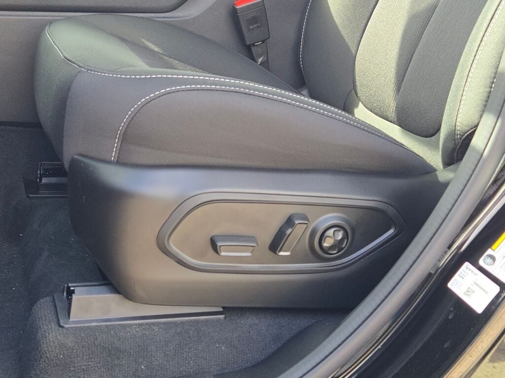2025 Jeep Grand Cherokee Laredo photo 23