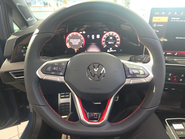 2025 Volkswagen Golf GTI SE photo 19