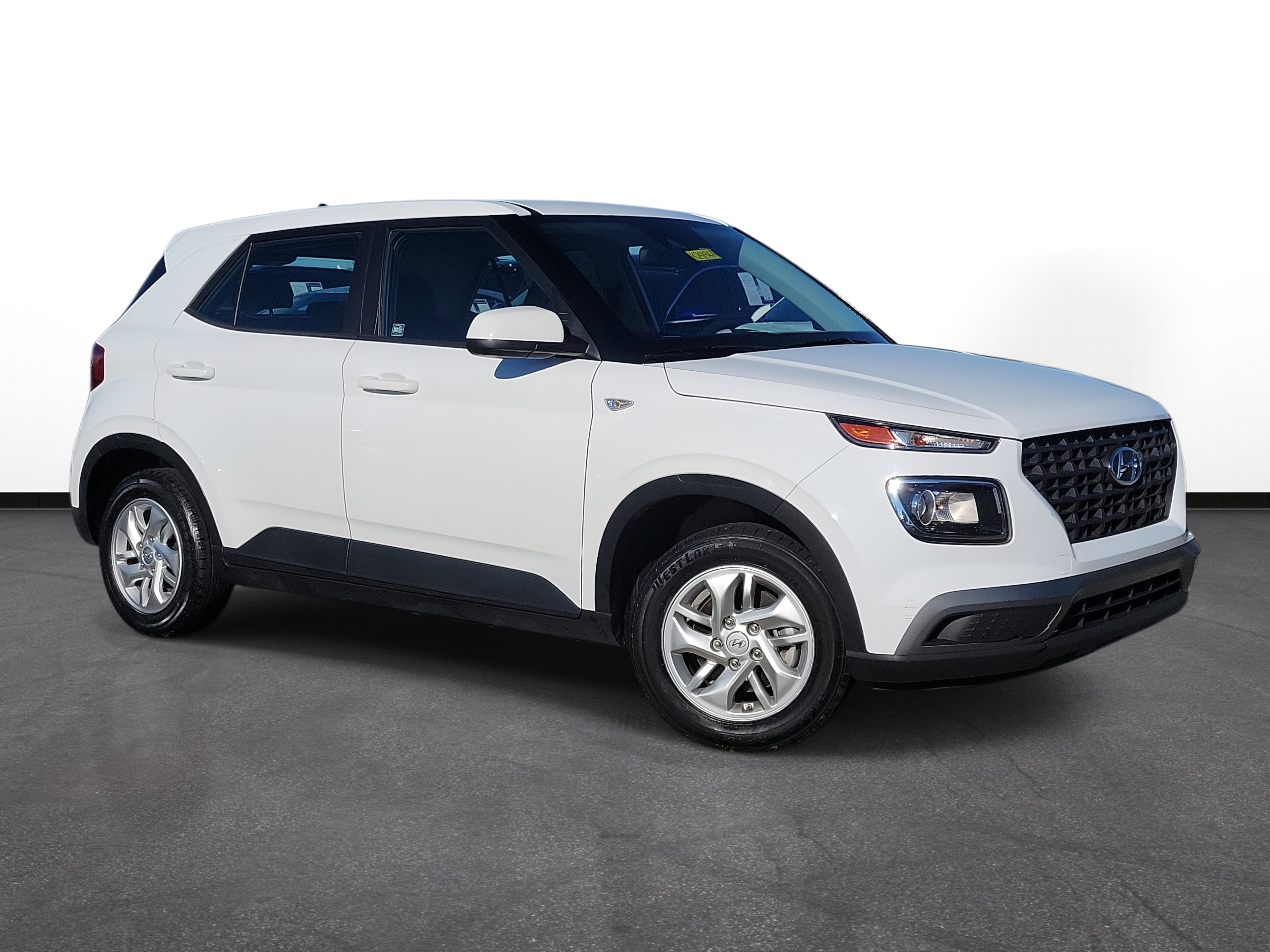 2021 Hyundai Venue SE's photo