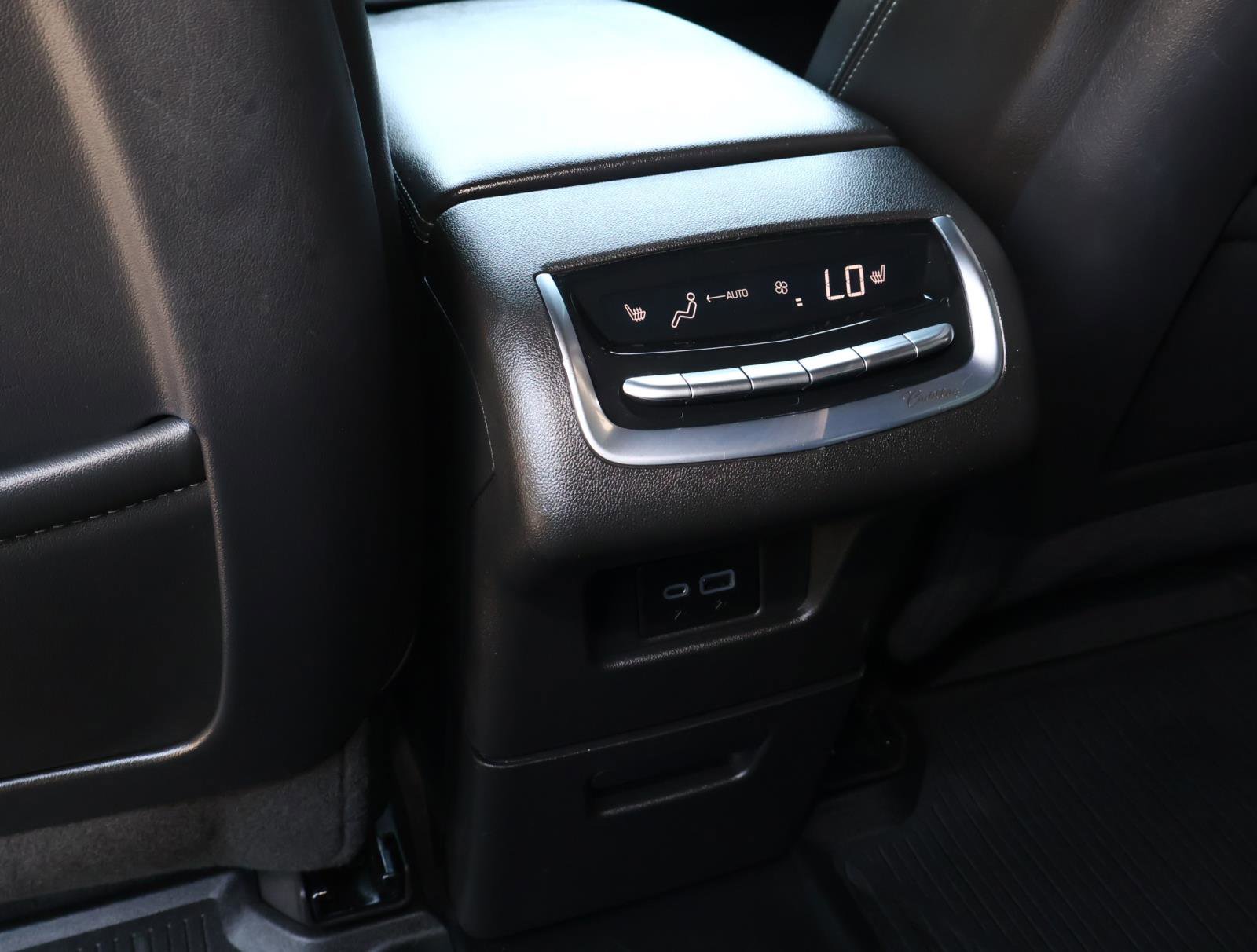2023 Cadillac XT6 Premium Luxury photo 17