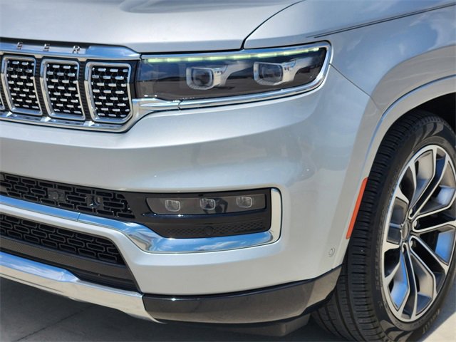 2023 Jeep Grand Wagoneer III photo 8