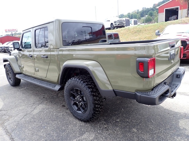 2025 Jeep Gladiator Sport photo 3