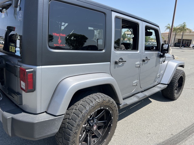 2018 Jeep Wrangler Unlimited Sahara photo 11