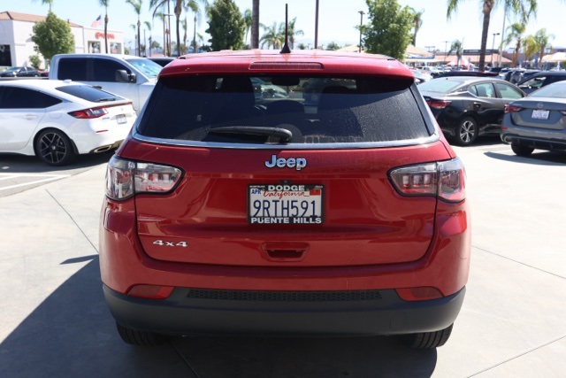 2023 Jeep Compass Sport photo 4