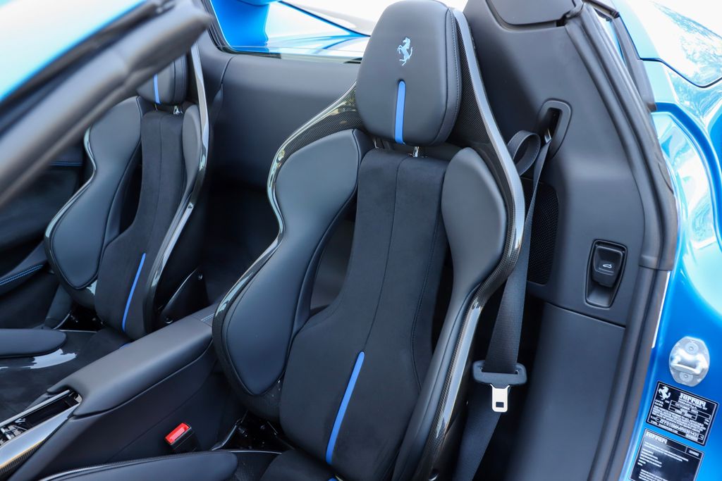 2024 Ferrari 296 GTS photo 30
