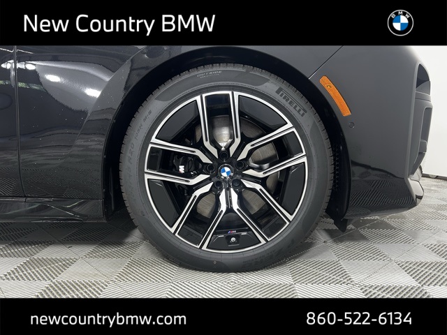 New 2025 Black Sapphire Metallic BMW 760i xDrive image 9