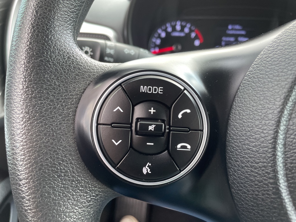 2022 Kia Soul LX photo 14