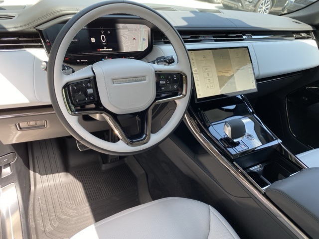 2025 Land Rover Range Rover Sport SE photo 4