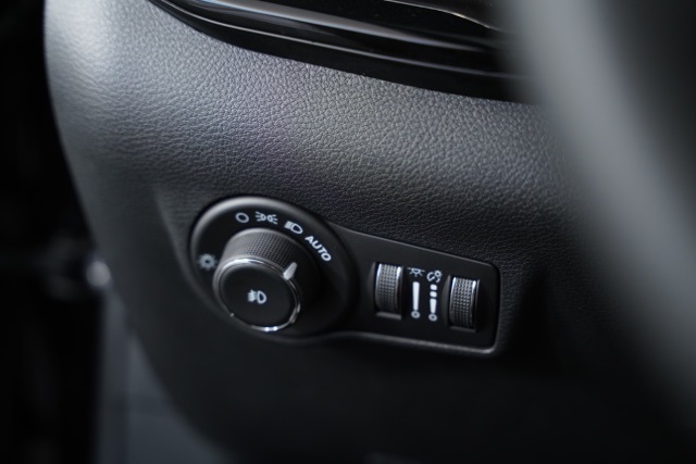 2025 Jeep Compass Limited photo 4