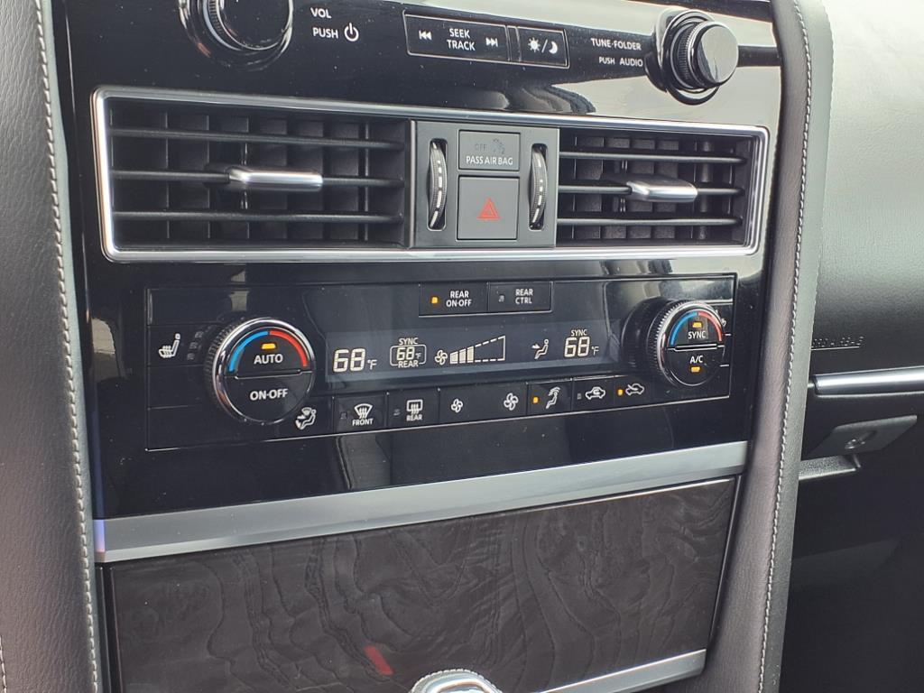 2024 Infiniti QX80 Luxe photo 10
