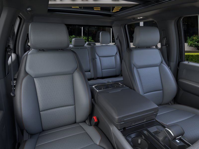 2025 Ford F-150 Lightning Lariat photo 8