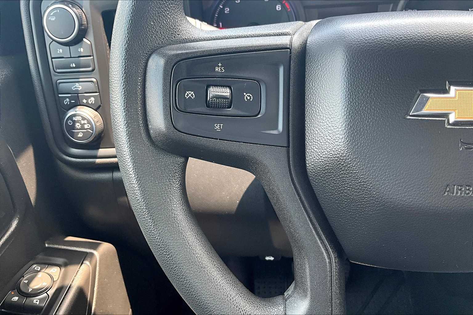 2020 Chevrolet Silverado 2500HD Custom photo 22