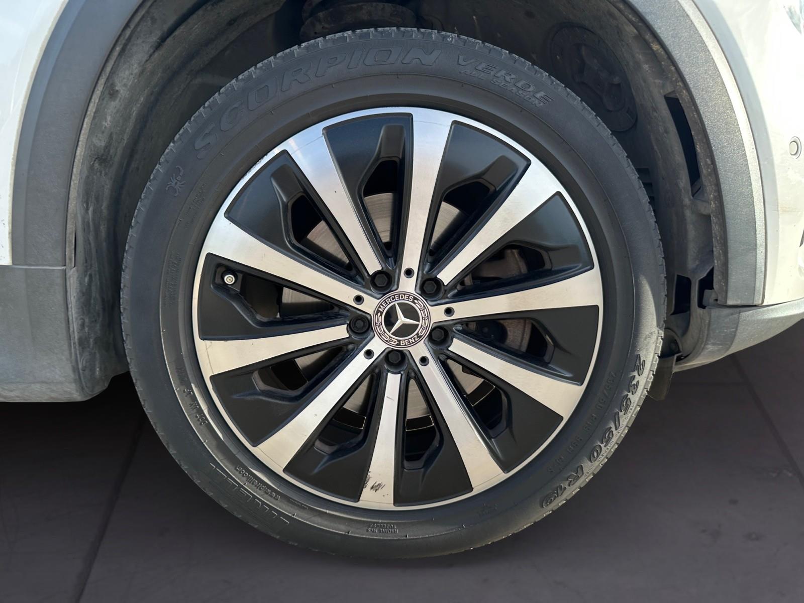 2021 Mercedes Benz GLB 250 photo 13