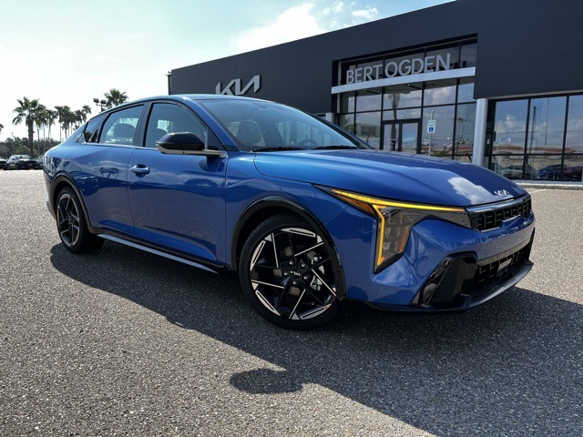 2025 Kia K4 GT-Line's photo