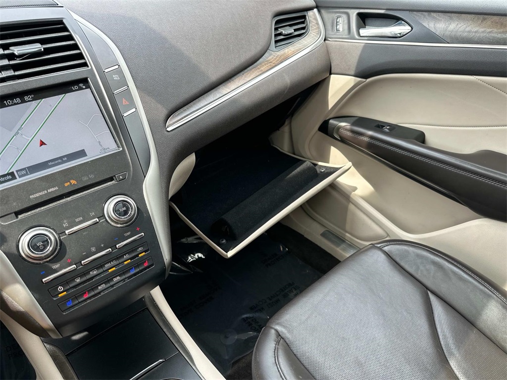 2017 Lincoln MKC Reserve photo 29